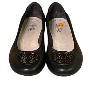 Collection by Clarks Sara Willow Black Flats Style 261315364050